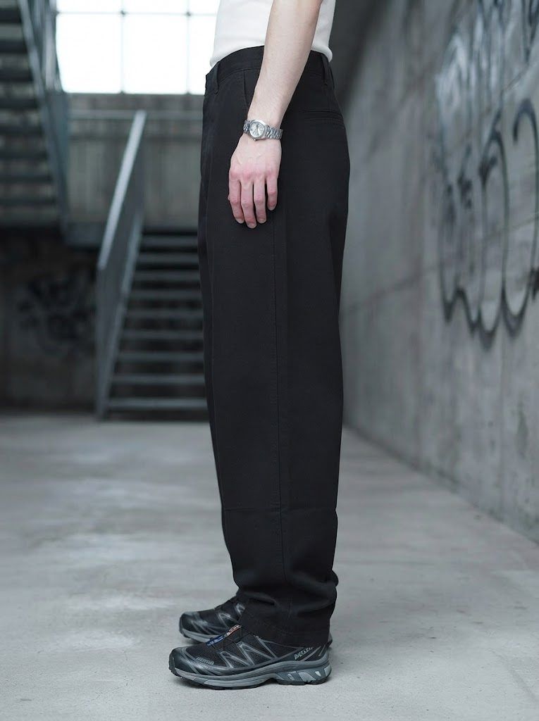 Wide-Leg Chino, Pitch Black — view 4